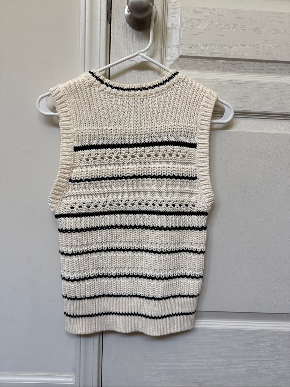 Madewell Cream Knit Sleeveless Sweater Vest with Black Stripes - Picture 3 of 3